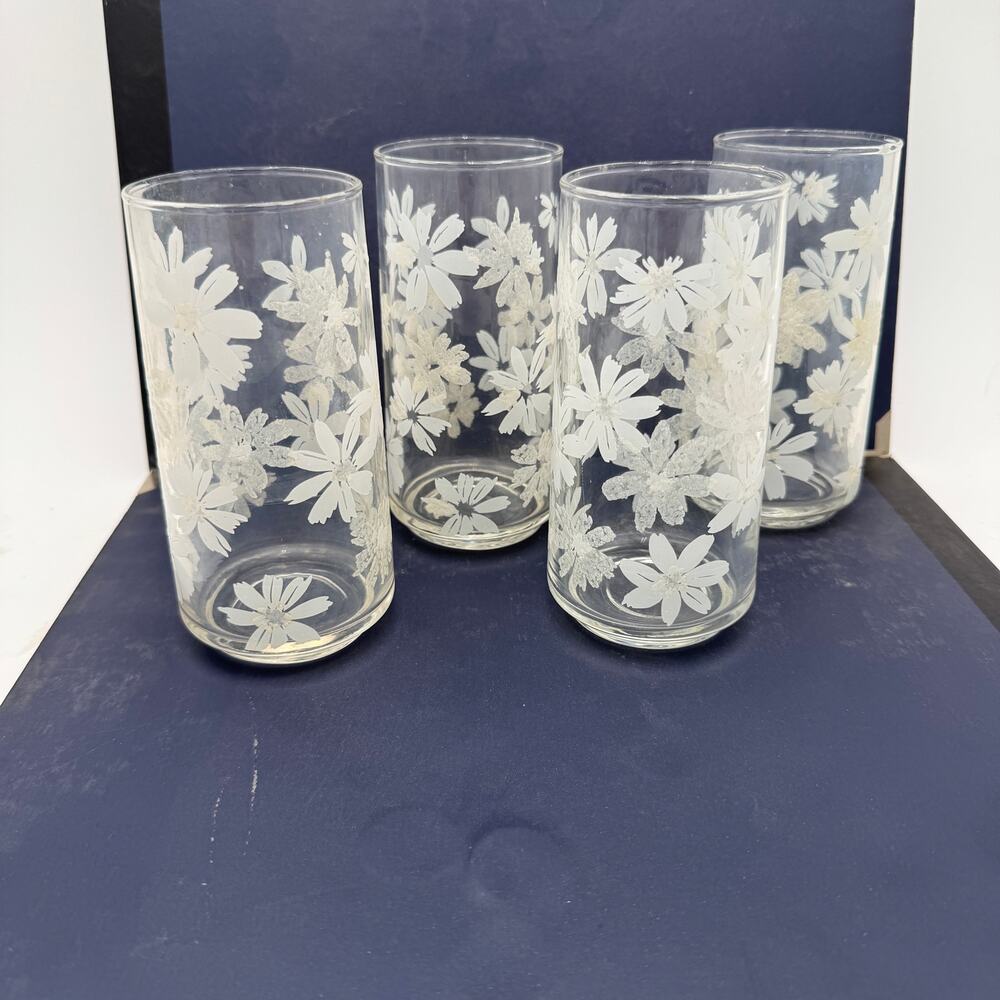 Daisy Glasses White Raised Texture, Tumblers, Coolers,  Set of 4